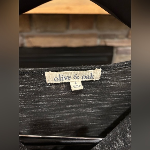 Olive & Oak Long Sleeve Pull Over Woman's - Picture 3 of 4